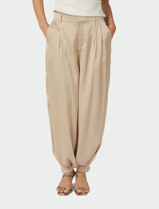 Neo Noir - Fayla Drapy Satin Balloon Pants 167418 - 125 - Dark Sand Bukser 