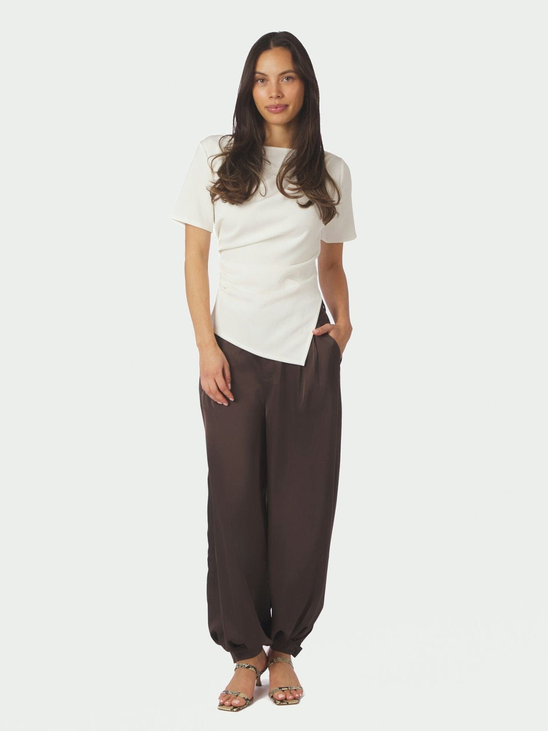 Neo Noir - Fayla Drapy Satin Balloon Pants 167418 - 676 - Dark Brown Bukser 