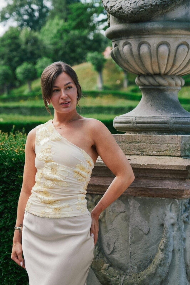 Neo Noir - Florini Big Flower Mesh Top 166166 - 191 - Light Yellow Toppe 