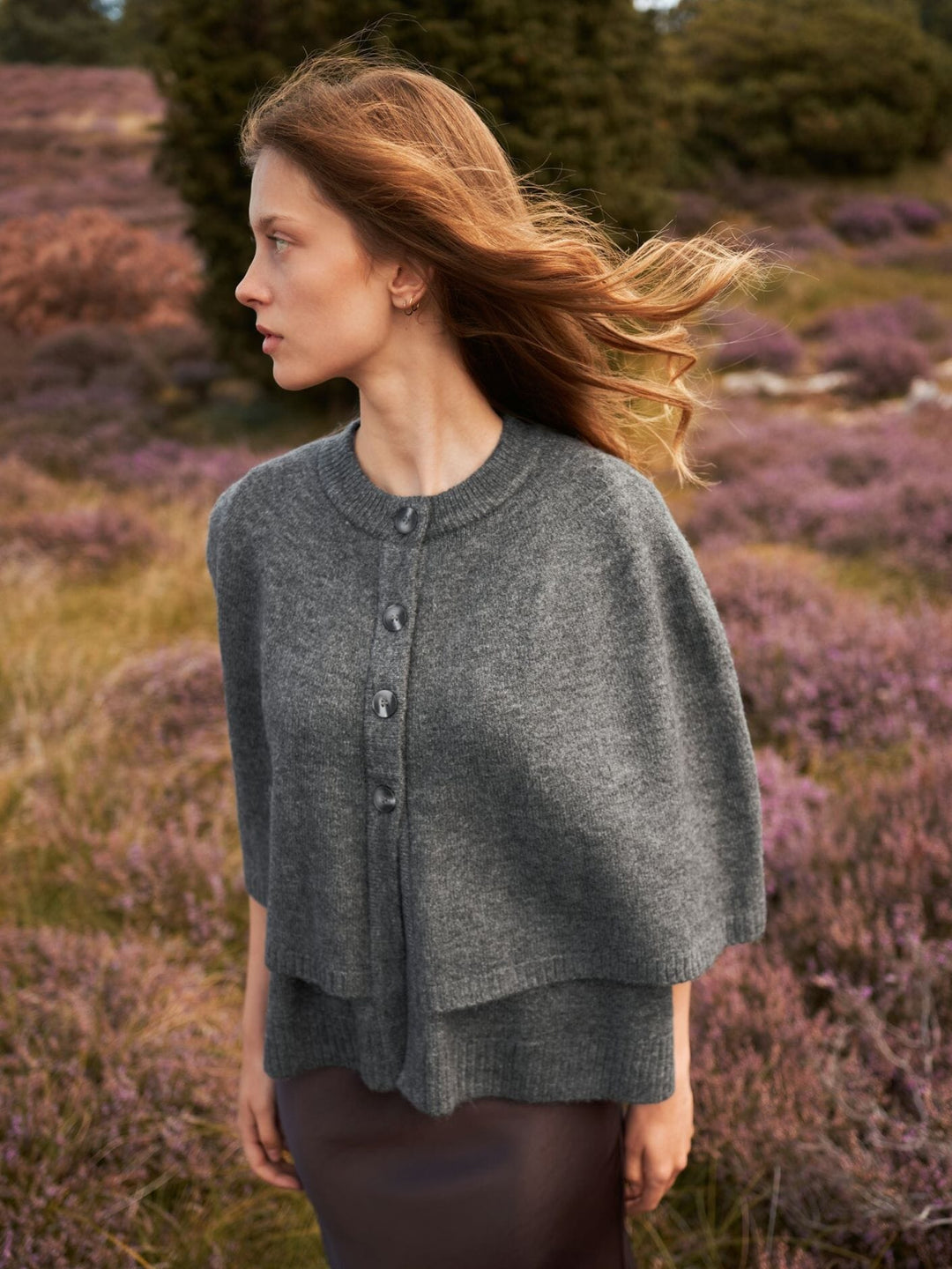 Neo Noir - Josei Double Knit Cape 165798 - 130 - Grey Strikbluser 