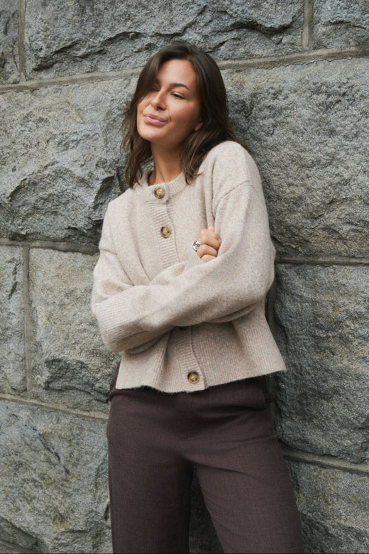 Neo Noir - Muki Knit Cardigan 165089 - 119 - Sand Melange Cardigans 