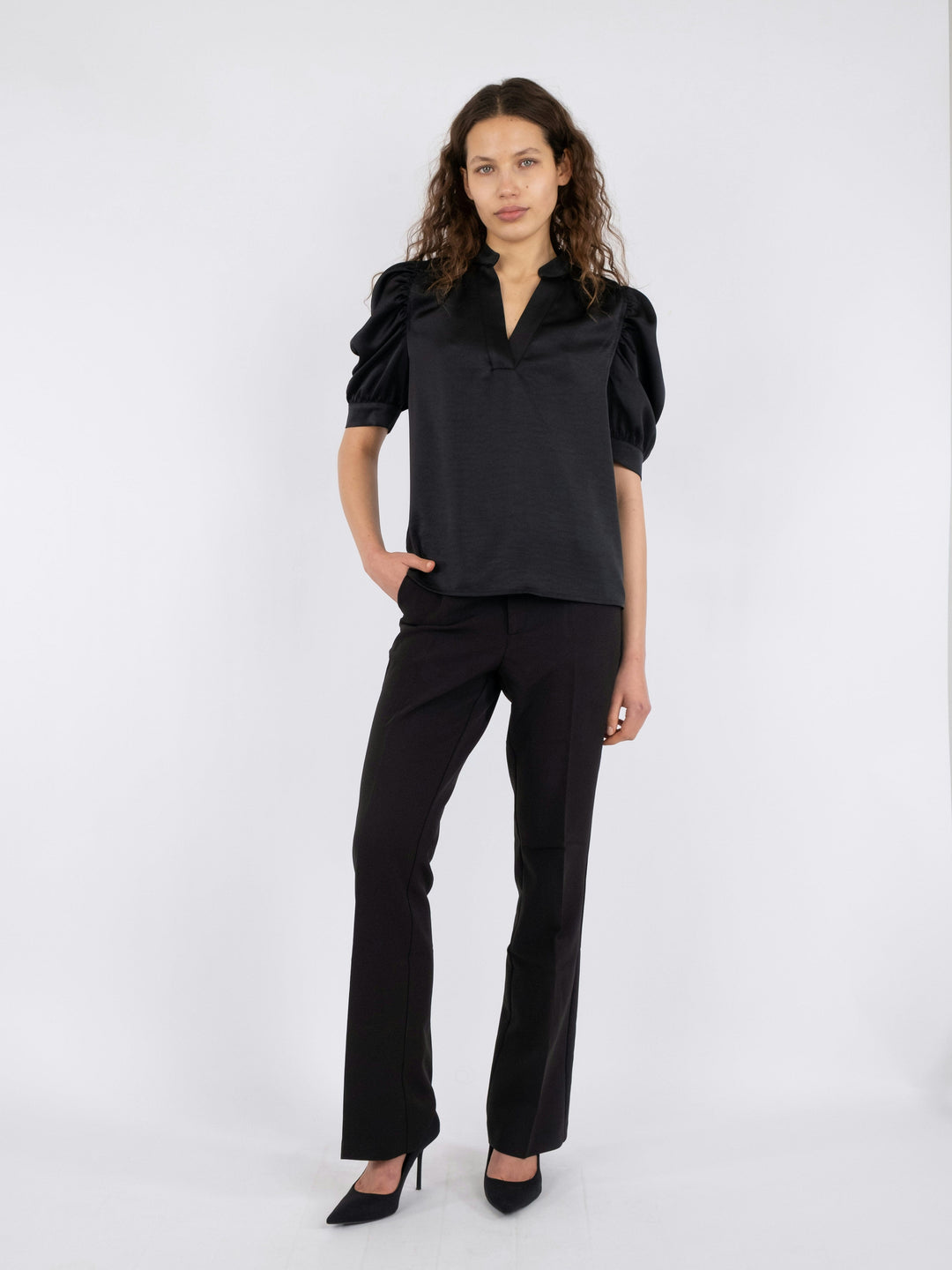 Neo Noir - Roella Heavy Sateen Blouse - Black