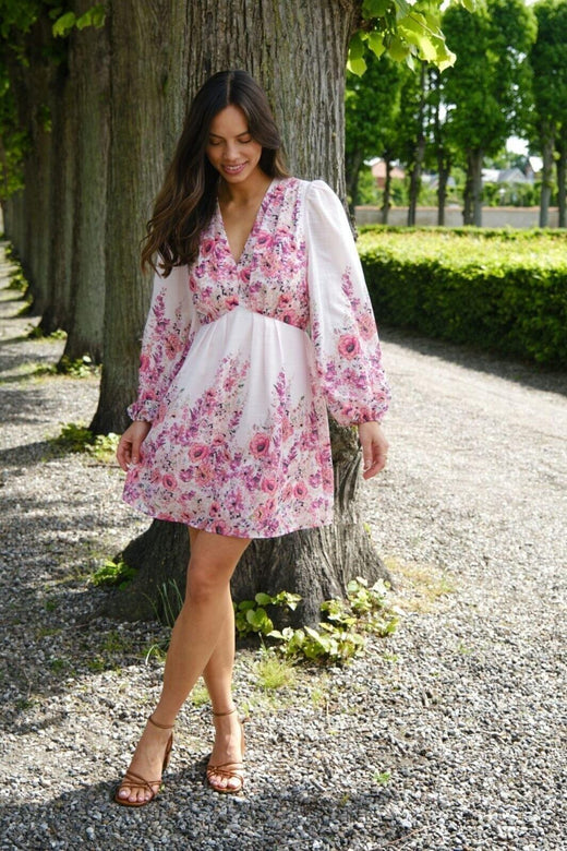 Forudbestilling - Neo Noir - Semila Flower Print Dress 166452 - 165 - Rose Kjoler 