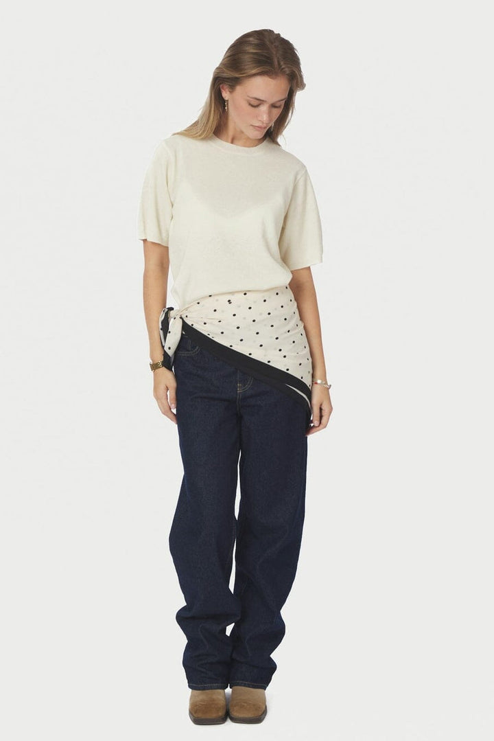 Neo Noir - Tamma Big Dot Scarf 167851 - 121 - Off White