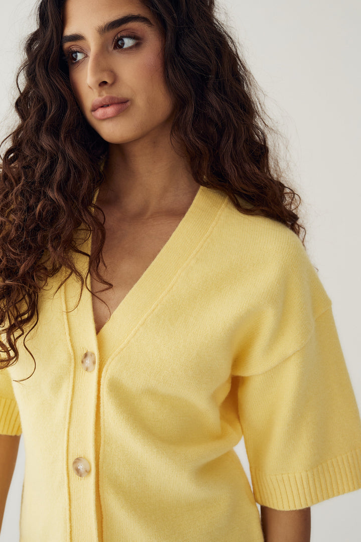 Noella - N-Lenyx Ss Knit 13770003 - 1417 - Butter Yellow Cardigans 