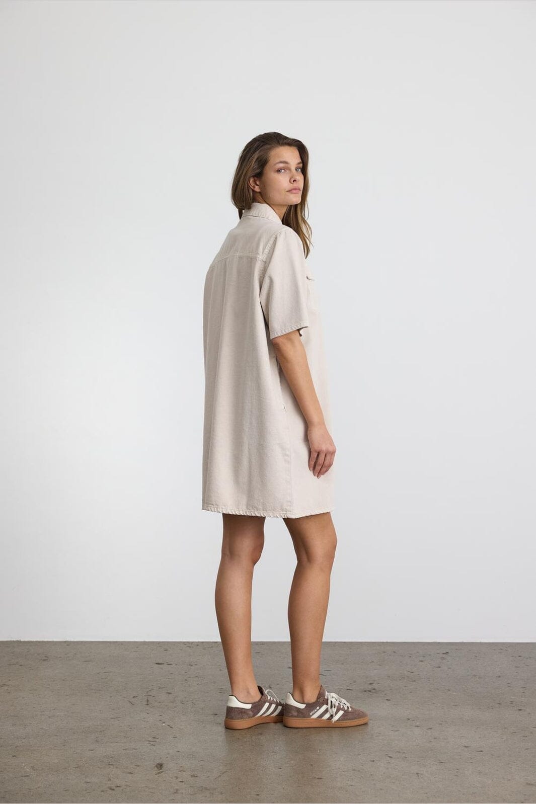 Noisy May - Nmindie S/S Short Dress Color Box - 4931415 Pumice Stone