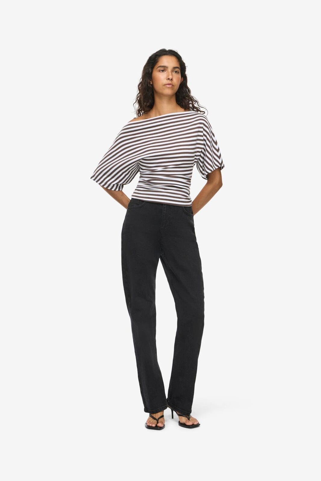 Noisy May - Nmstormi June Off Shoulder Top Tnt/18 - 5212075 Chocolate Brown Bright White