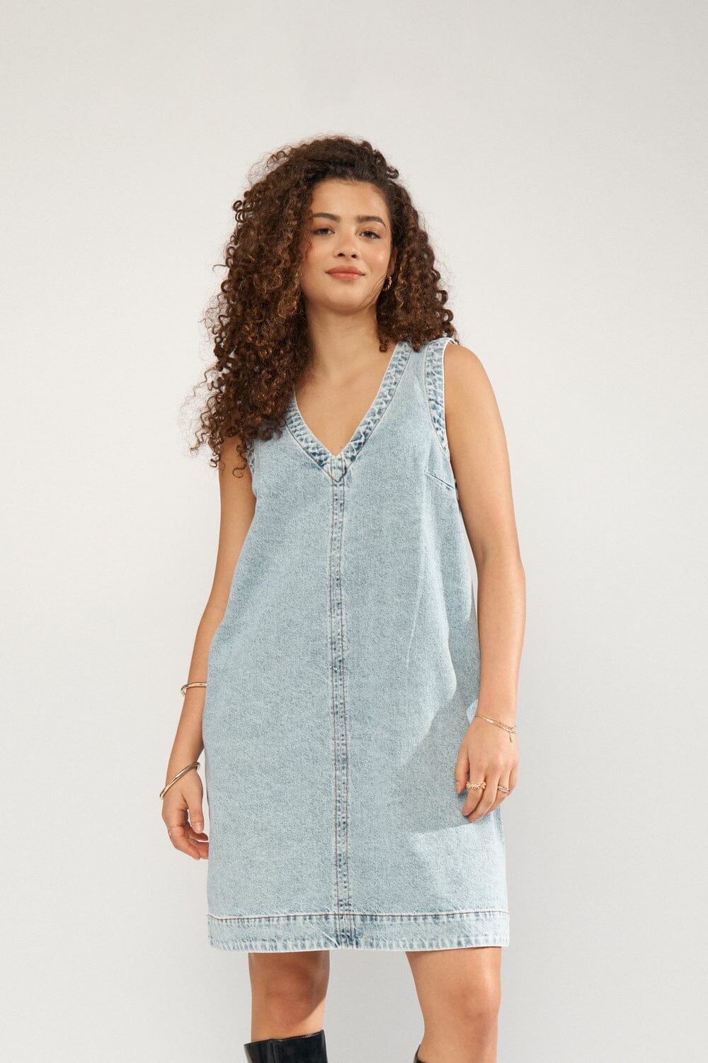 Nümph - Nuirina Dress 707030 - Light B. Stonewash Denim Kjoler 