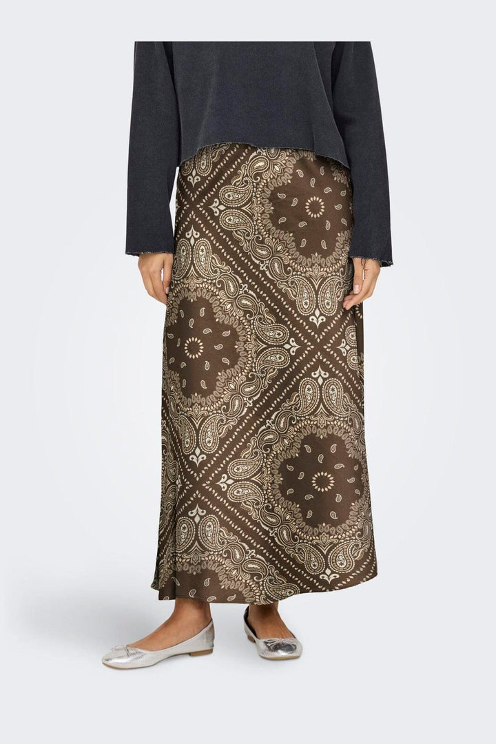 Only - Onlchigo Ankel Satin Skirt - 5086364 Chicory Coffee Bandana