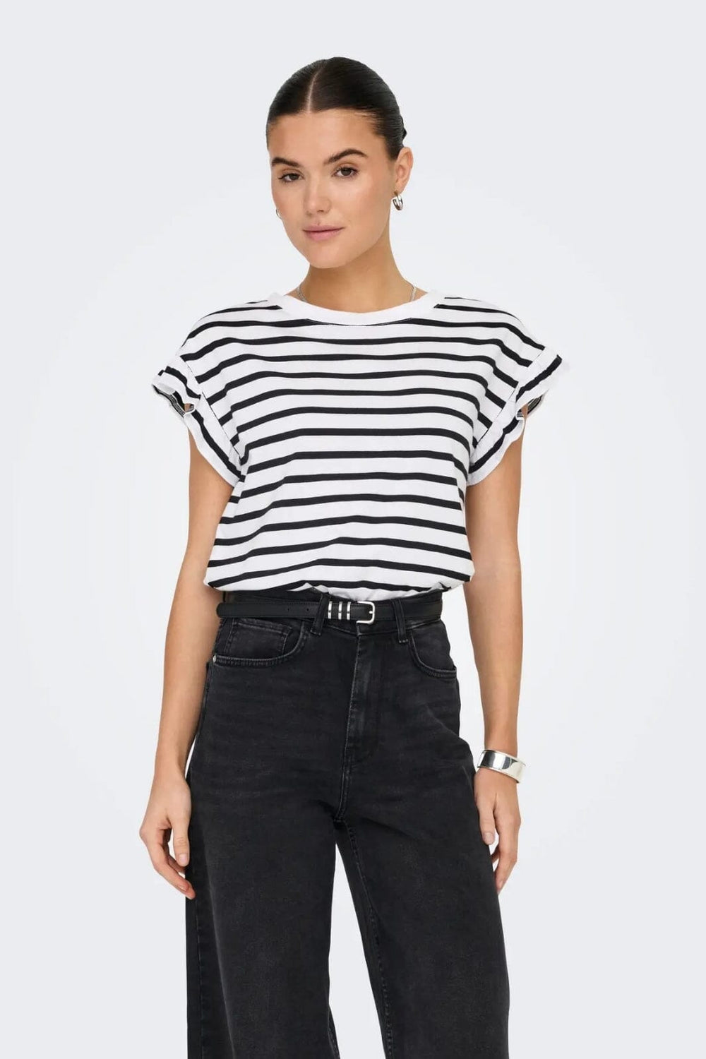 Only - Onlgrape S/S Frill O-Neck Top - 4740065 Bright White Black