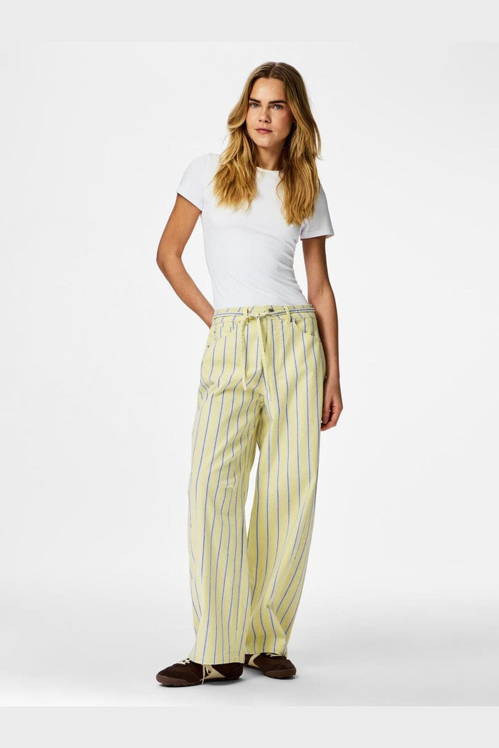 Pieces - Pcbillo Tie Barrel Jeans - 4972412 French Vanilla Cloud Dancer & Beaucoup Blue & Oyster Mushroom