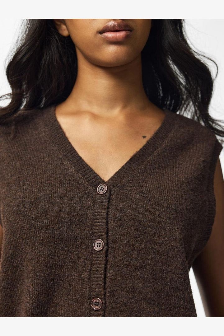 Pieces - Pcsally Sl V-Neck Knit Vest - 5105005 Hot Fudge Melange