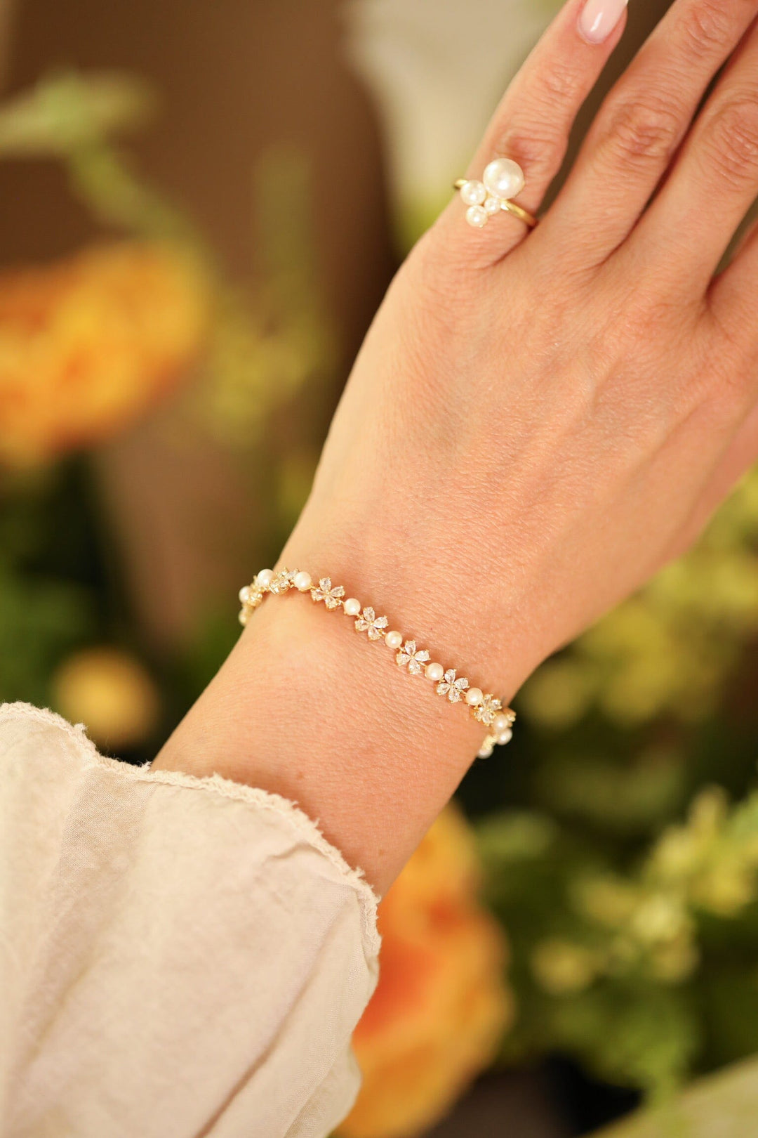Rooted - Golden Daisy Bracelet - Forgyldt Armbånd 