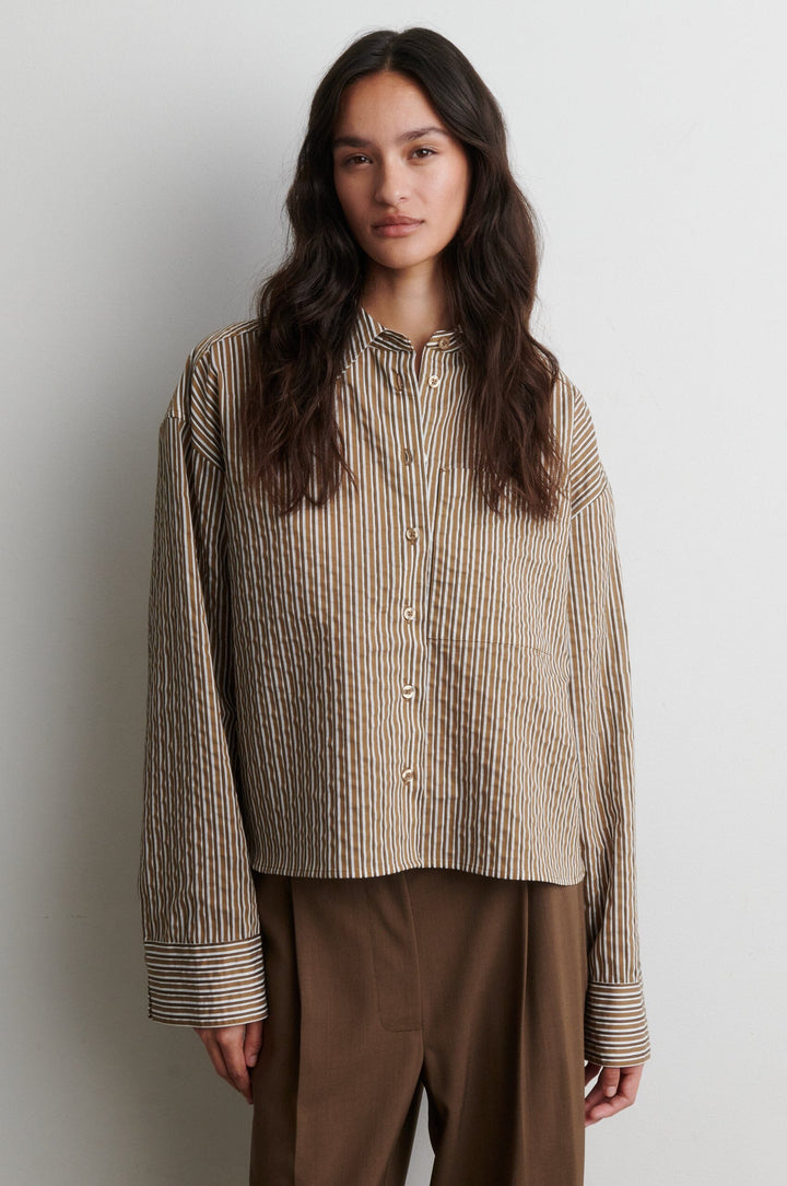 Second Female - Vena Cropped Shirt 61126 - 6016 Camel Skjorter 