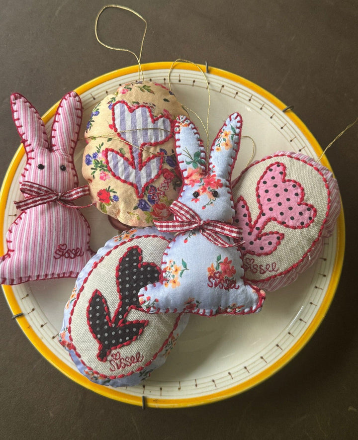 Sissel Edelbo - Vera Easter Egg Ornament SE 2081 - Dot Pink Interiør 