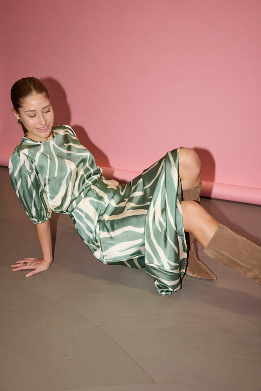 Sisters Point - Gisela-Dr27 19928 - 802 - Green Graphic Kjoler 