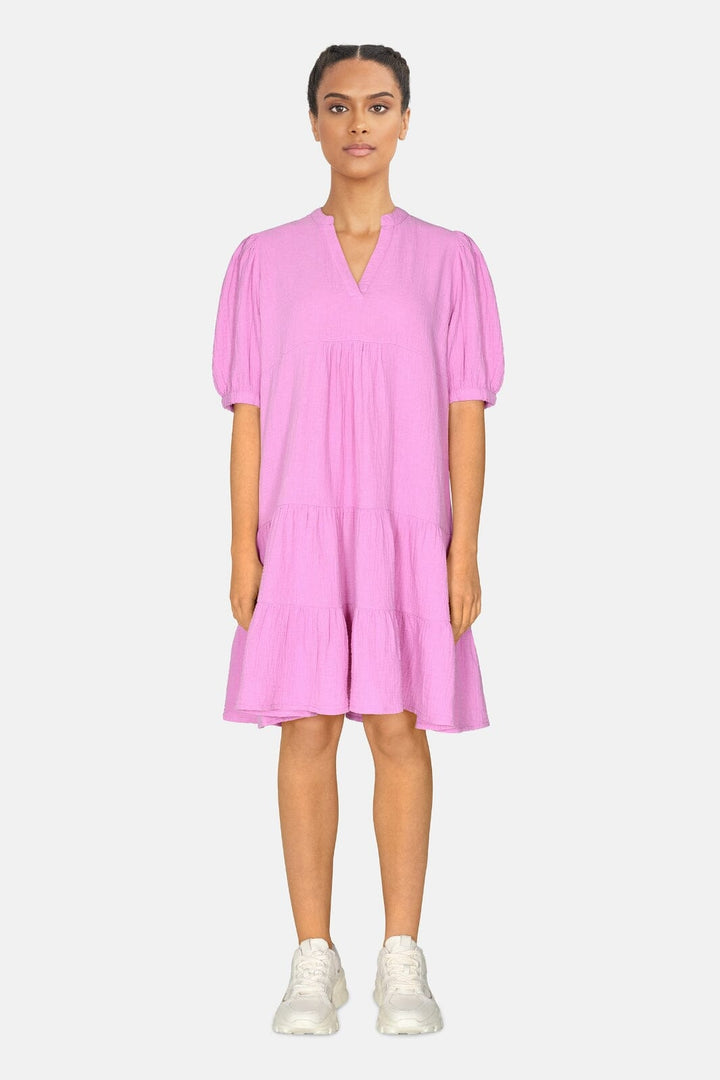 Sisters Point - Ilta-Dr - 590 L. Pink Kjoler 