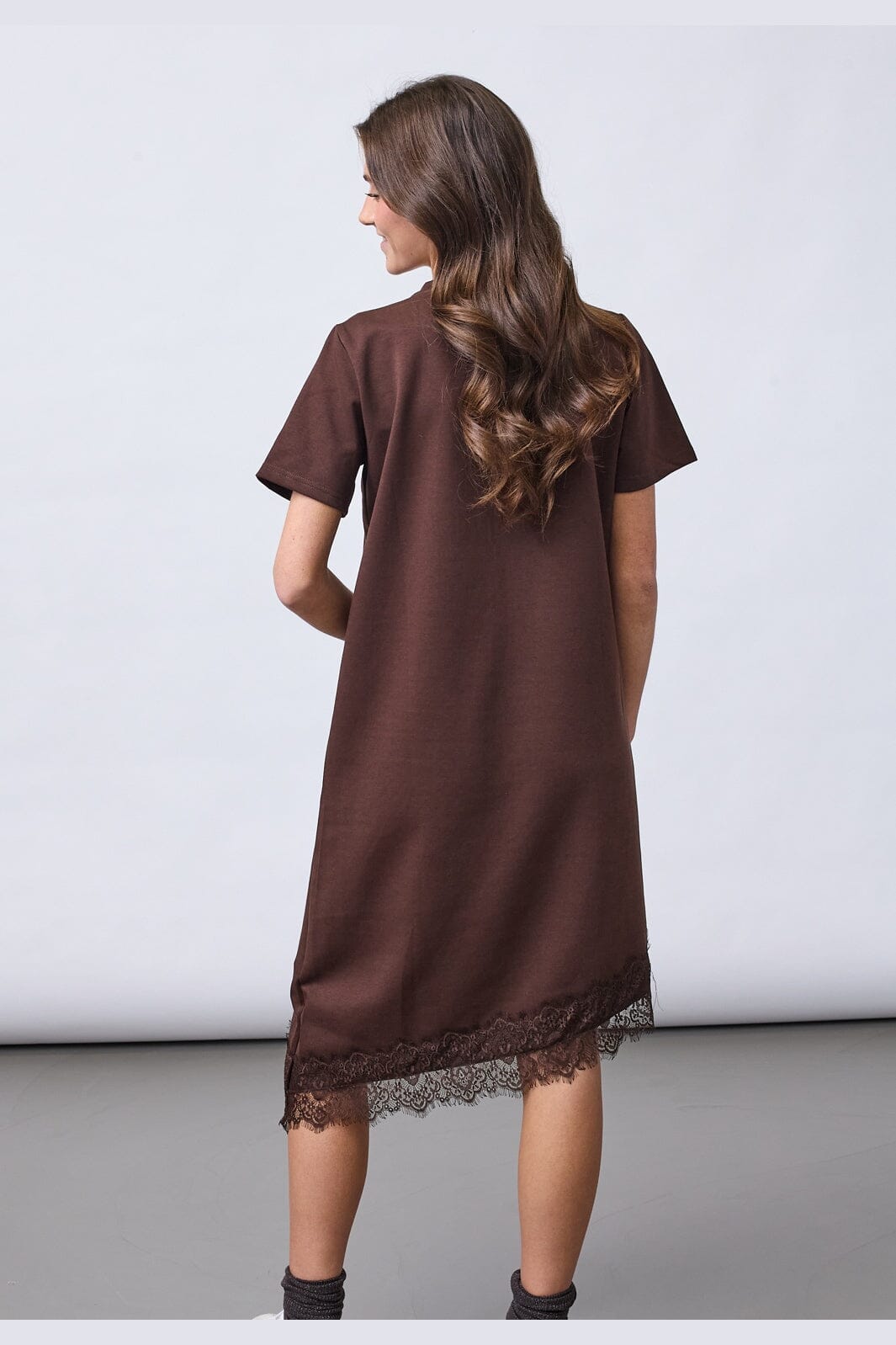 Sisters Point - Veda-Dr 19805 - 222 - D. Chocolate