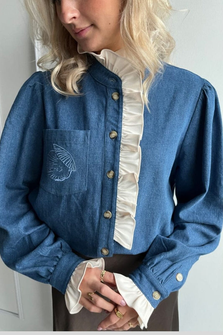 Stories From The Atelier By Copenhagen Shoes - Nature Shirt CC8088 - 0023 - Medium Blue